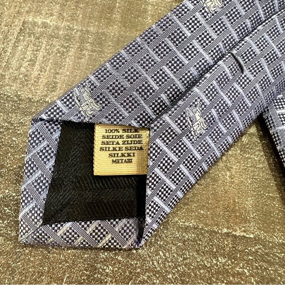Burberry London Gray Patterned Tie - Picture 4 of 4